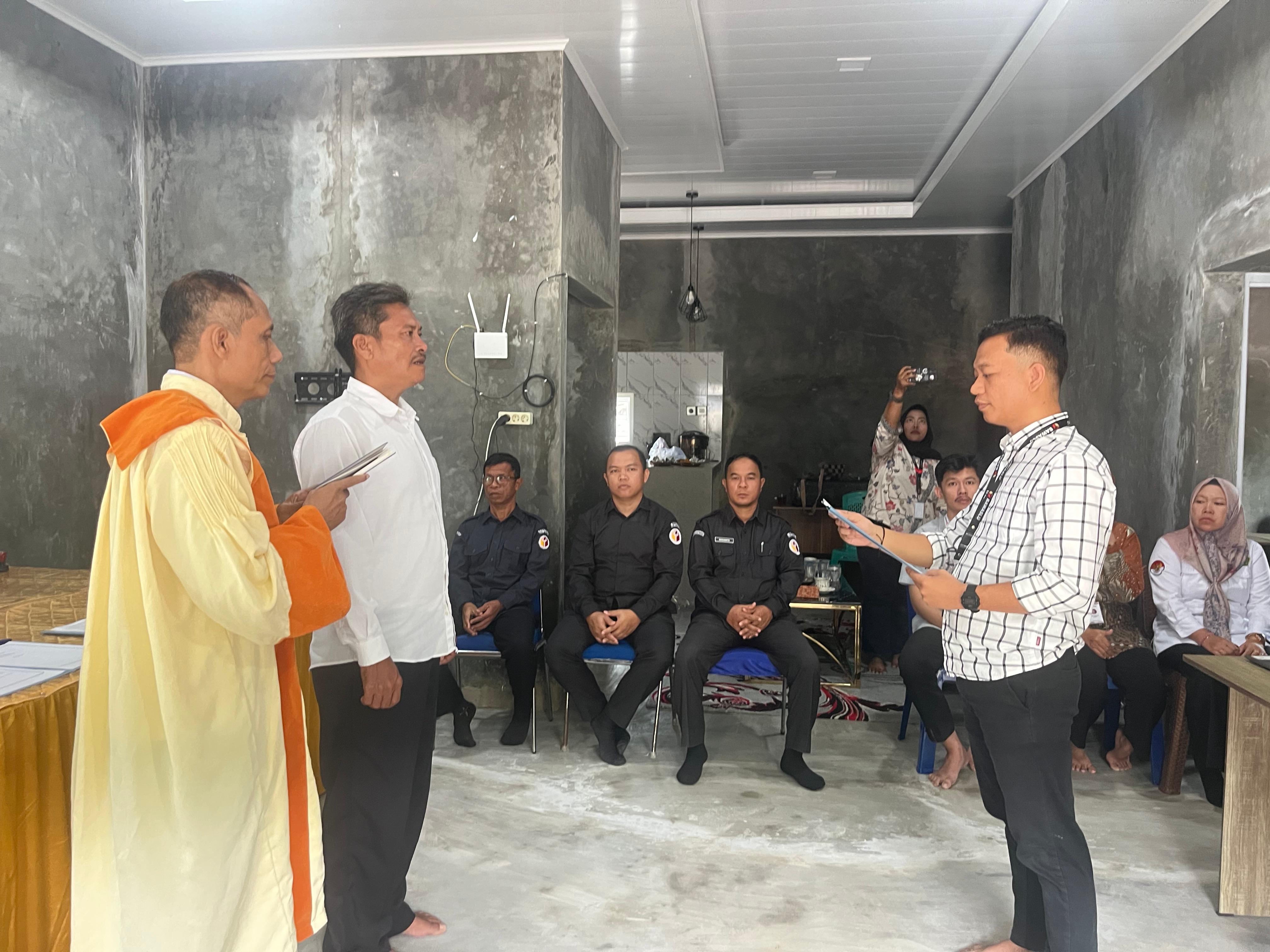 Pelantikan PAW Pengawas Desa Rebo