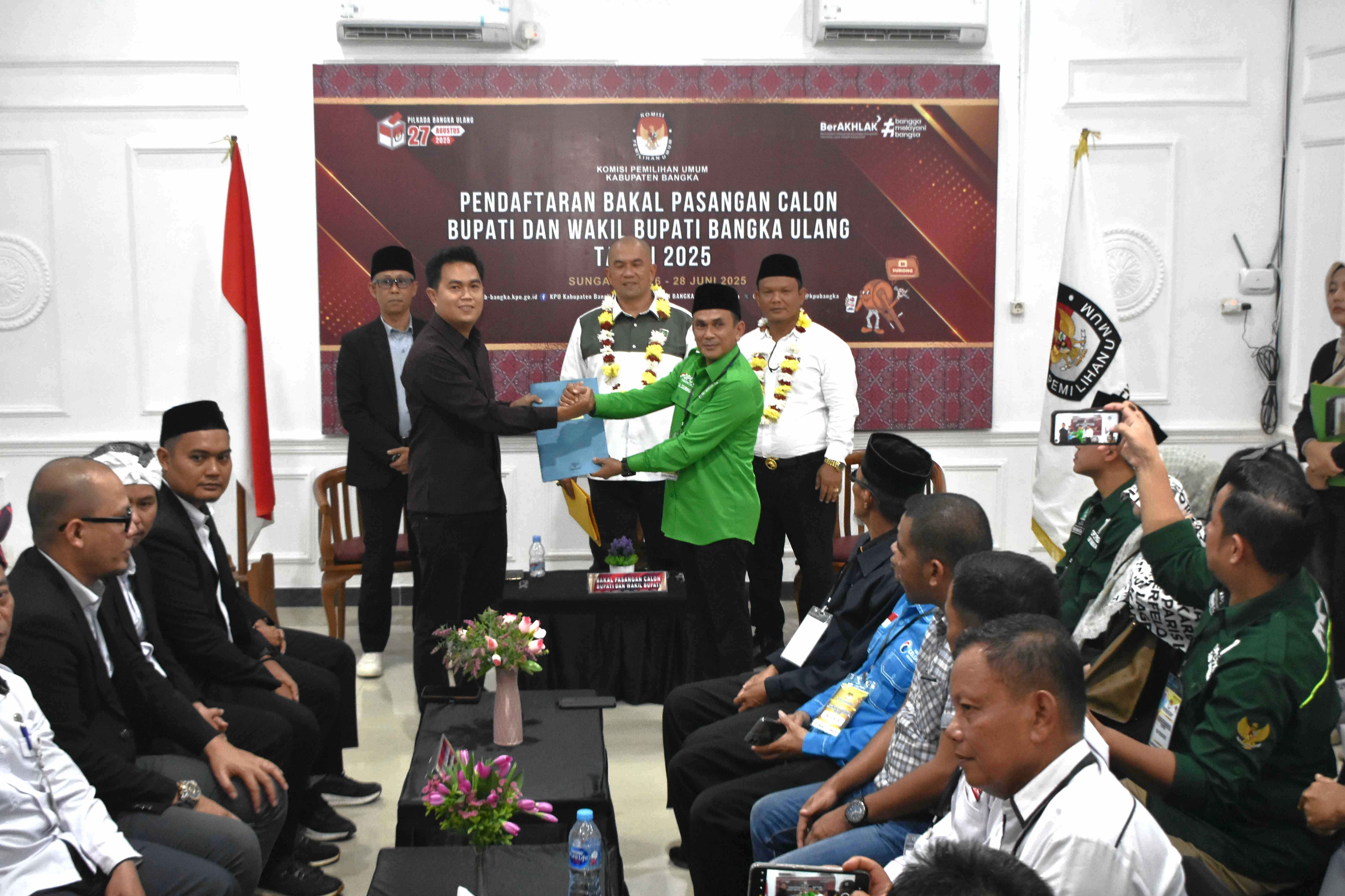 Penerimaan Berkas Pendaftaran AK dan Budiyono