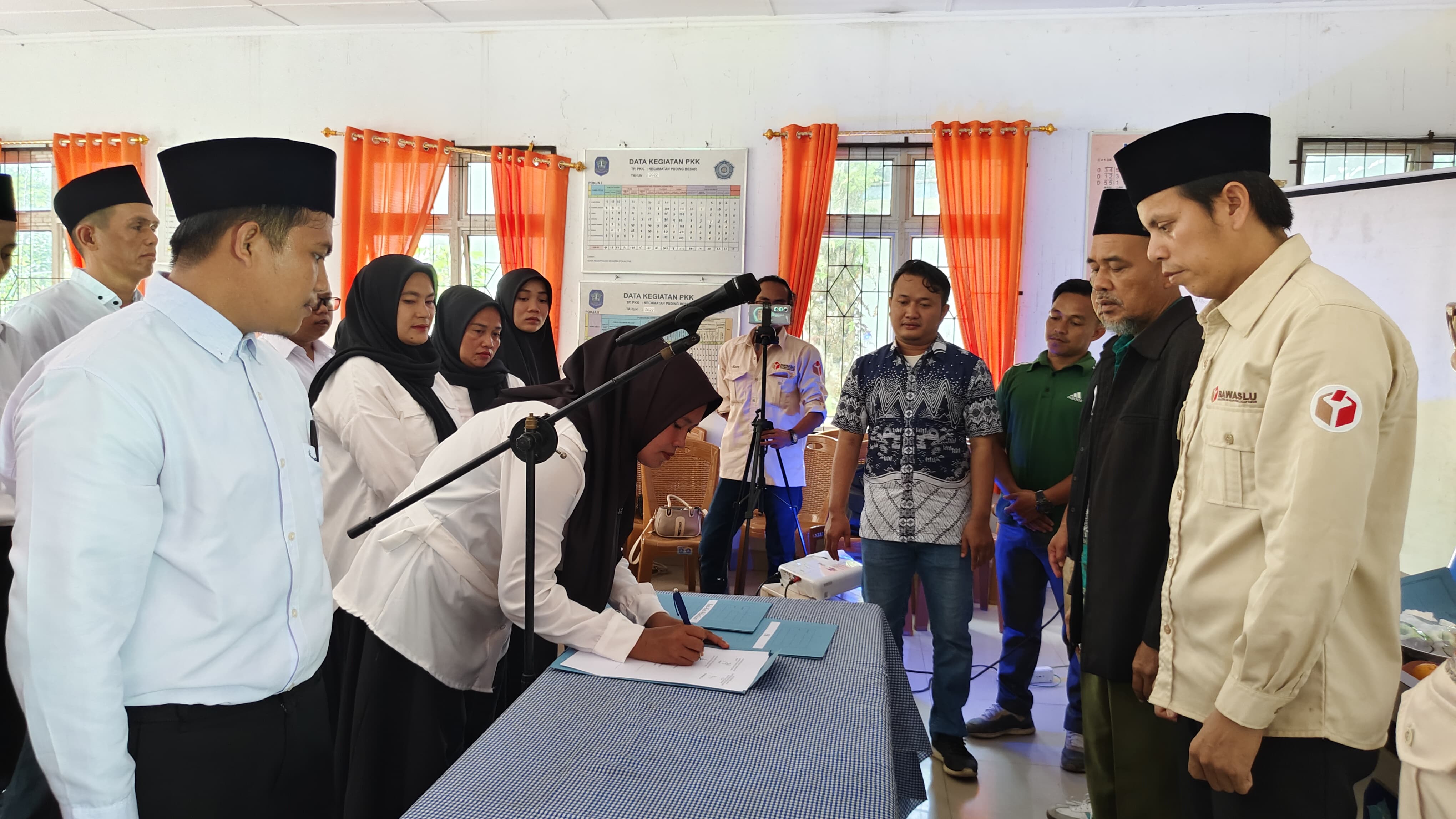 penandatangan pakta integritas PTPS