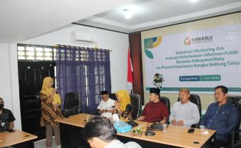 Ketua Bawaslu Bangka, Sugesti saat Memberikan Sambutan dalam Sosialisasi Monitoring dan Evaluasi Keterbukaan Informasi Publik Bawaslu Kabupaten/Kota Se-Provinsi Bangka Belitung