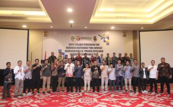 Foto Bersama Saat Rapat Evaluasi Pencegahan dan Hubungan Masyarakat pada Bawaslu Kabupaten/Kota se-Provinsi Kepulauan Bangka Belitung