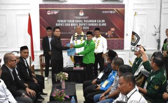 Penerimaan Berkas Pendaftaran AK dan Budiyono