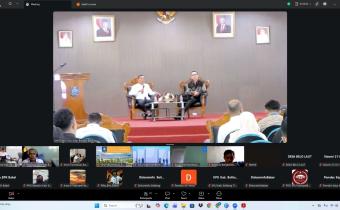 Tangkapan Layar Zoom